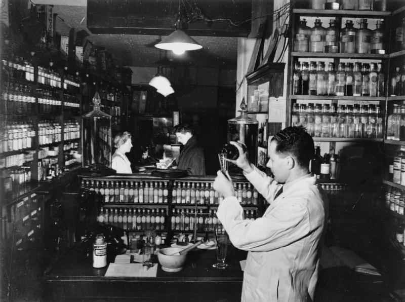 Ministry of Information Photo Division Photographer, Smith Jack, Public domain, via Wikimedia Commons